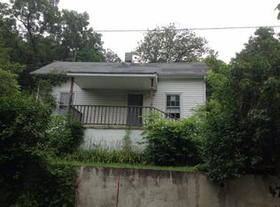 47 Salt Petre Cave Rd, Eagle Rock, VA 24085