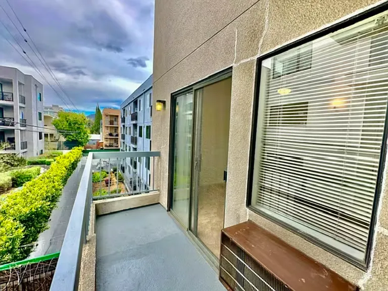 Wilcox Apartments — Photo 12