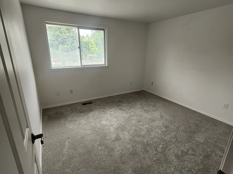 6851 W Preece Ln — Photo 11