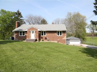 1397 Martin Rd, Mogadore, OH 44260