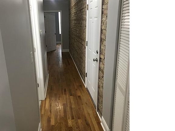 5th image of 239 E 51st St