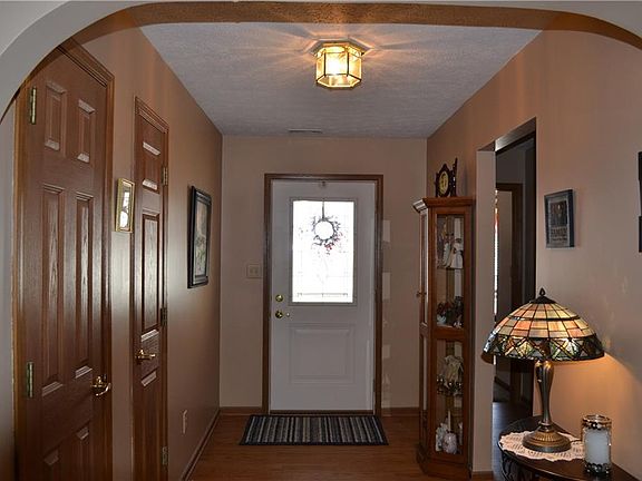 4th image of 1318 E McClarnon Dr