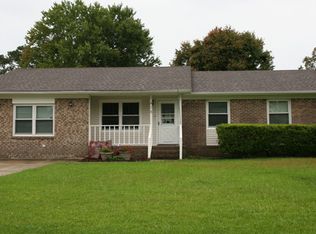 416 Thomas Dr, Jacksonville, NC 28546