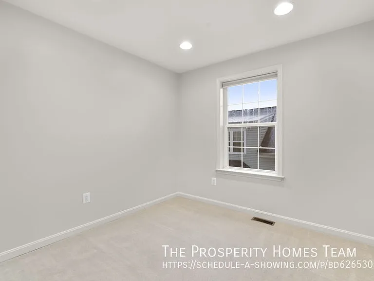 7207 Barry Ln — Photo 23
