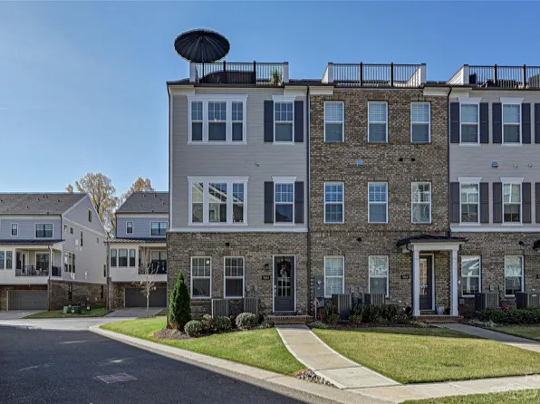 5062 Harrowsmith Ln, Charlotte, NC 28204