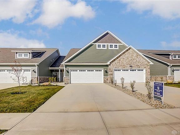 3rd image of 835 Brookwood Dr