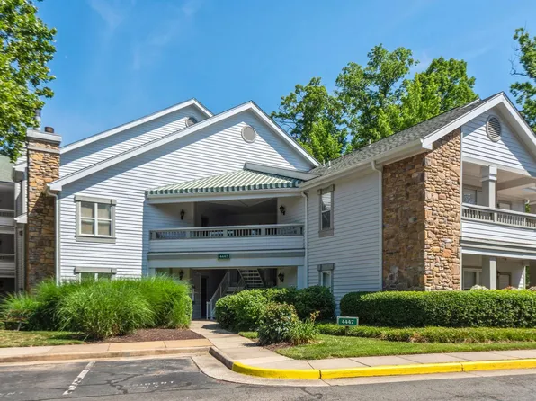 4447 Fair Stone Dr APT 203, Fairfax, VA 22033