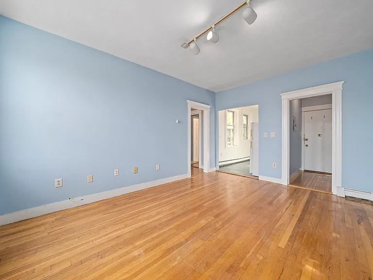 1625 Commonwealth Ave #18 — Photo 4