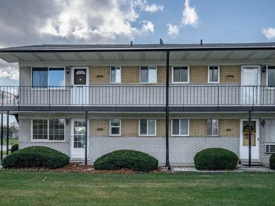 26945 Milford Rd #34, South Lyon, MI, 48178