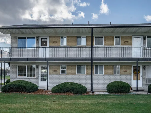 26945 Milford Rd #34, South Lyon, MI 48178