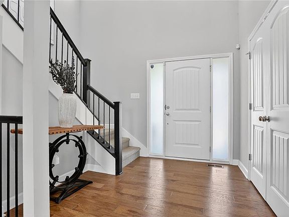 3rd image of 106 SE Ayden Ln