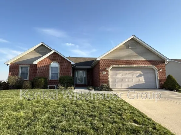 601 Whetstone Ln, Mascoutah, IL 62258