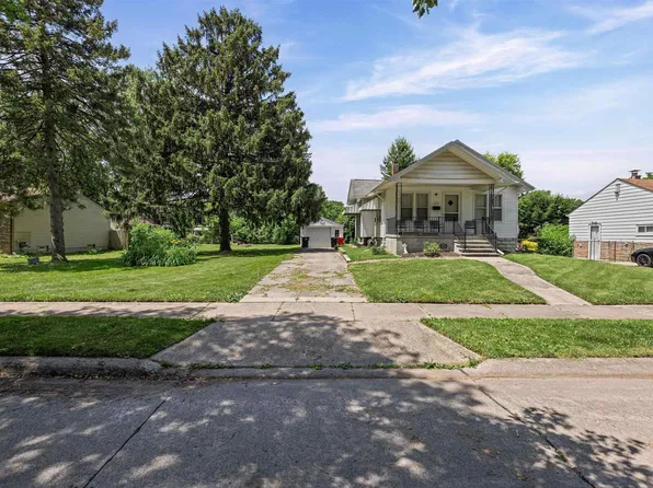 26091 Hollywood St, Roseville, MI 48066
