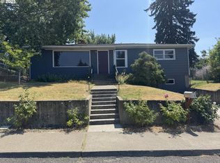 318 W 20th St, The Dalles, OR