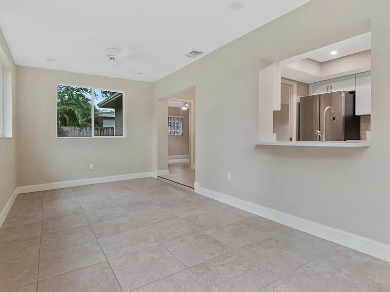2958 Dundee Dr — Photo 17