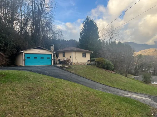 98 Pinnacle View Rd, Sylva, NC 28779