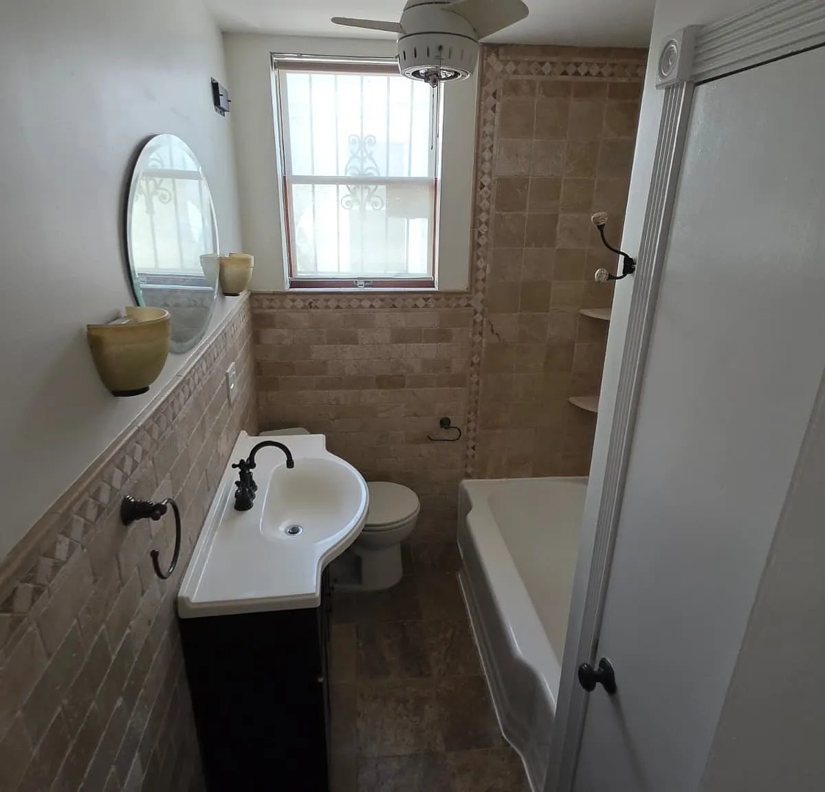 4 bed, 1200 sqft, $3,000 — Photo 4