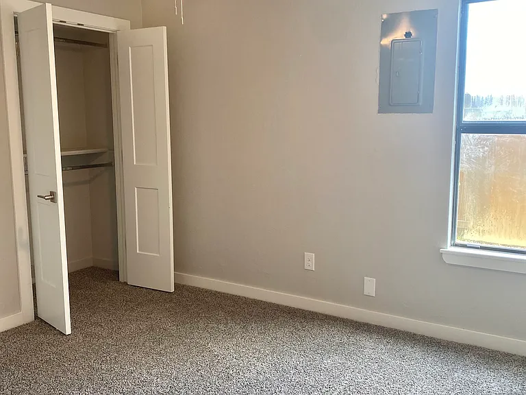 6824 NW Willow Springs Dr — Photo 23
