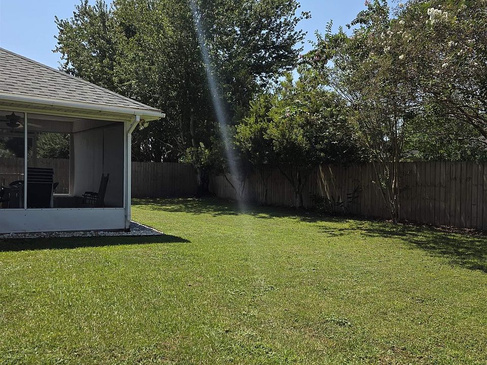 2nd image of 3663 Stonegate Cir