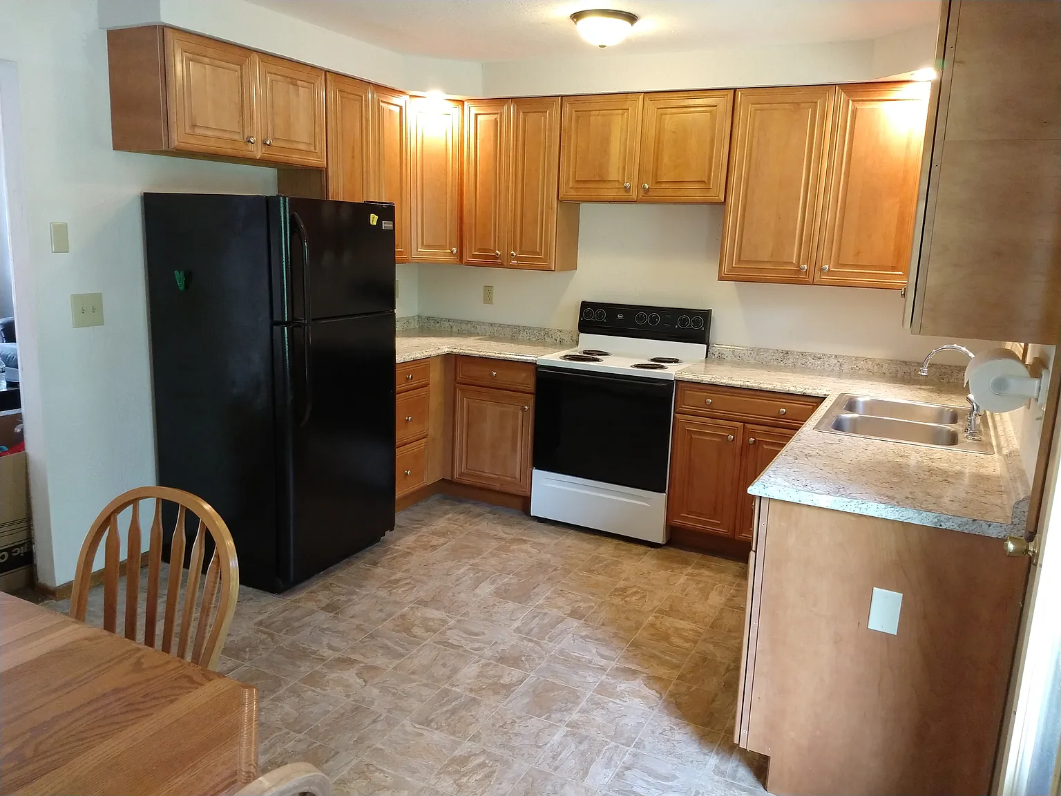 4 bed, 1500 sqft, $1,800 — Photo 3