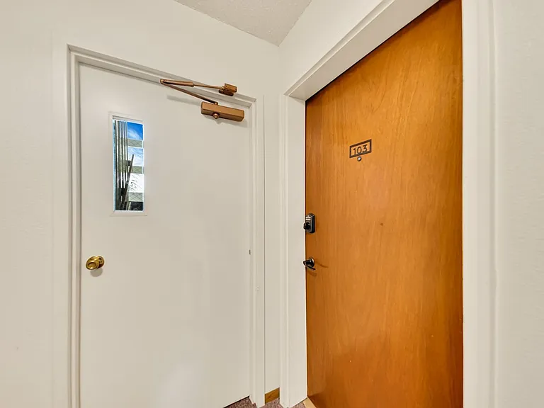 707 Dakota Dr — Photo 10