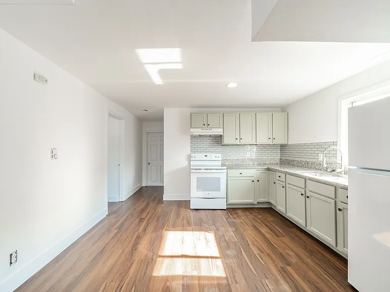1701 Fletcher Ave #C — Photo 4