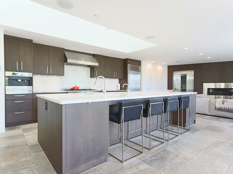 6173 Nelson Ave — Photo 12
