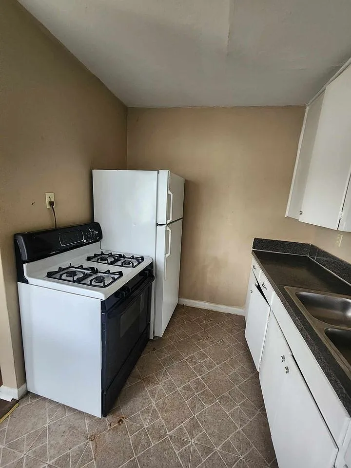 1 bed, 450 sqft, $625 — Photo 3
