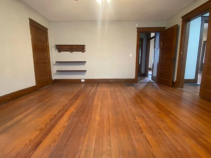 320 Elberta St #A — Photo 3