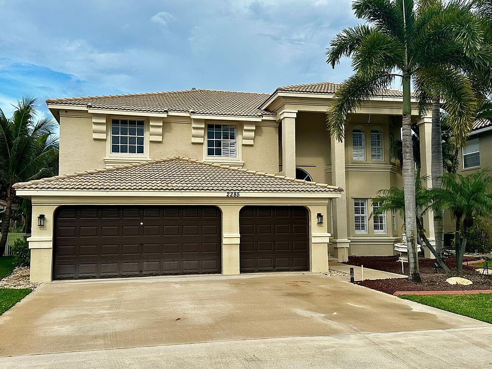 1st image of 2285 Ridgewood Circle