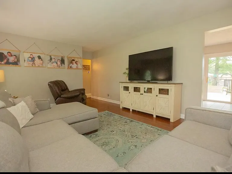3810 Keck Ave — Photo 9
