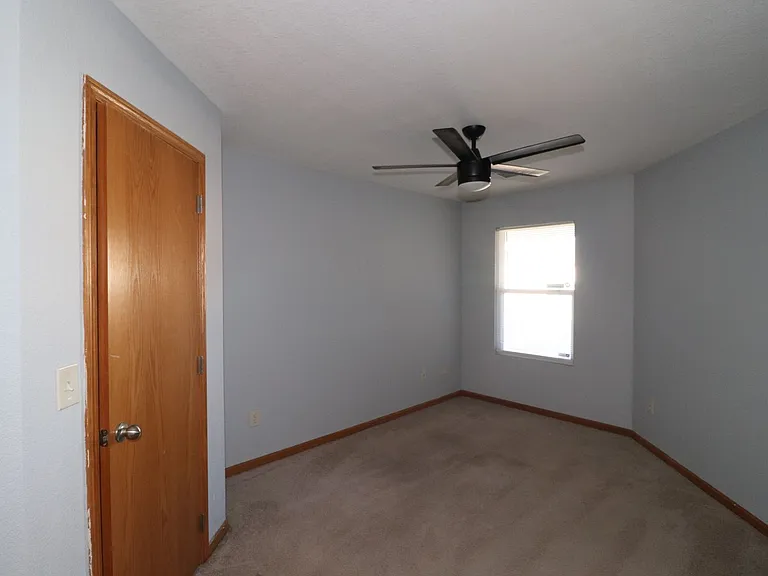 1618 Clover Dr — Photo 11