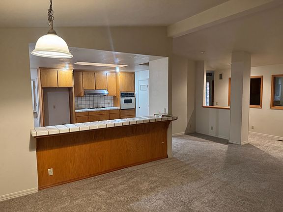3rd image of 5837 Palm Ave #B