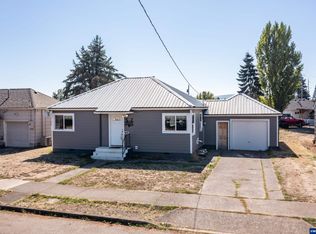 24 E Pine St, Lebanon, OR 97355