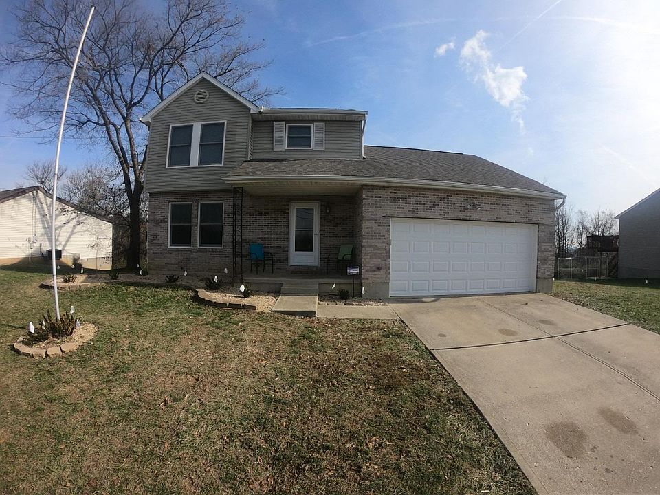 1st image of 15672 Elizabeth Dr