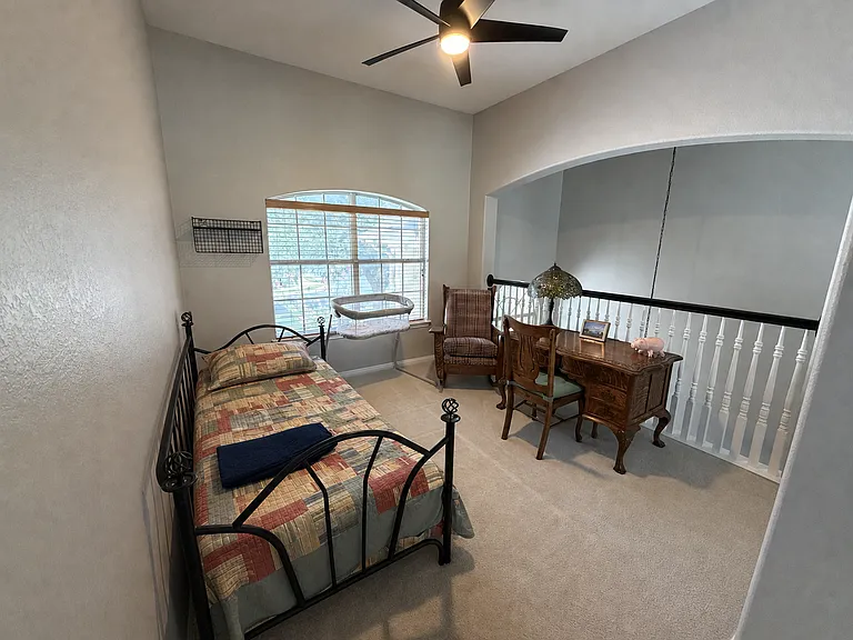 2536 Crenshaw Dr — Photo 25