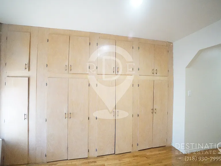 72 Nelson St #2R — Photo 13