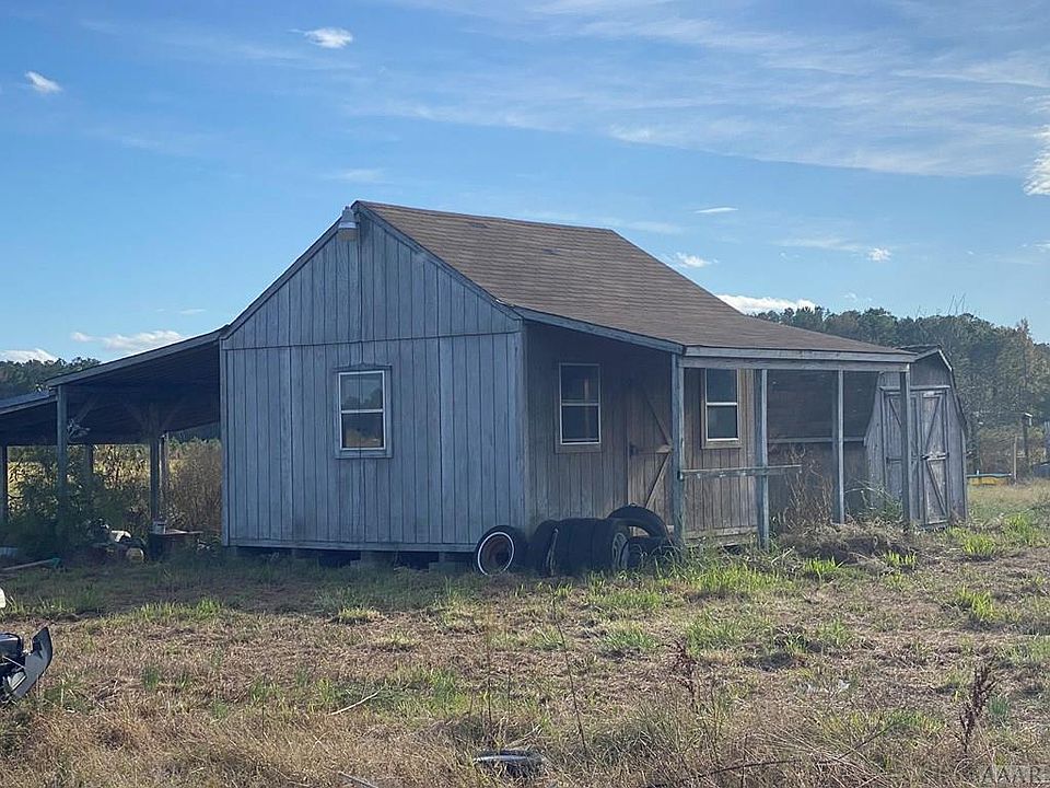2nd image of 339 N Highway 32