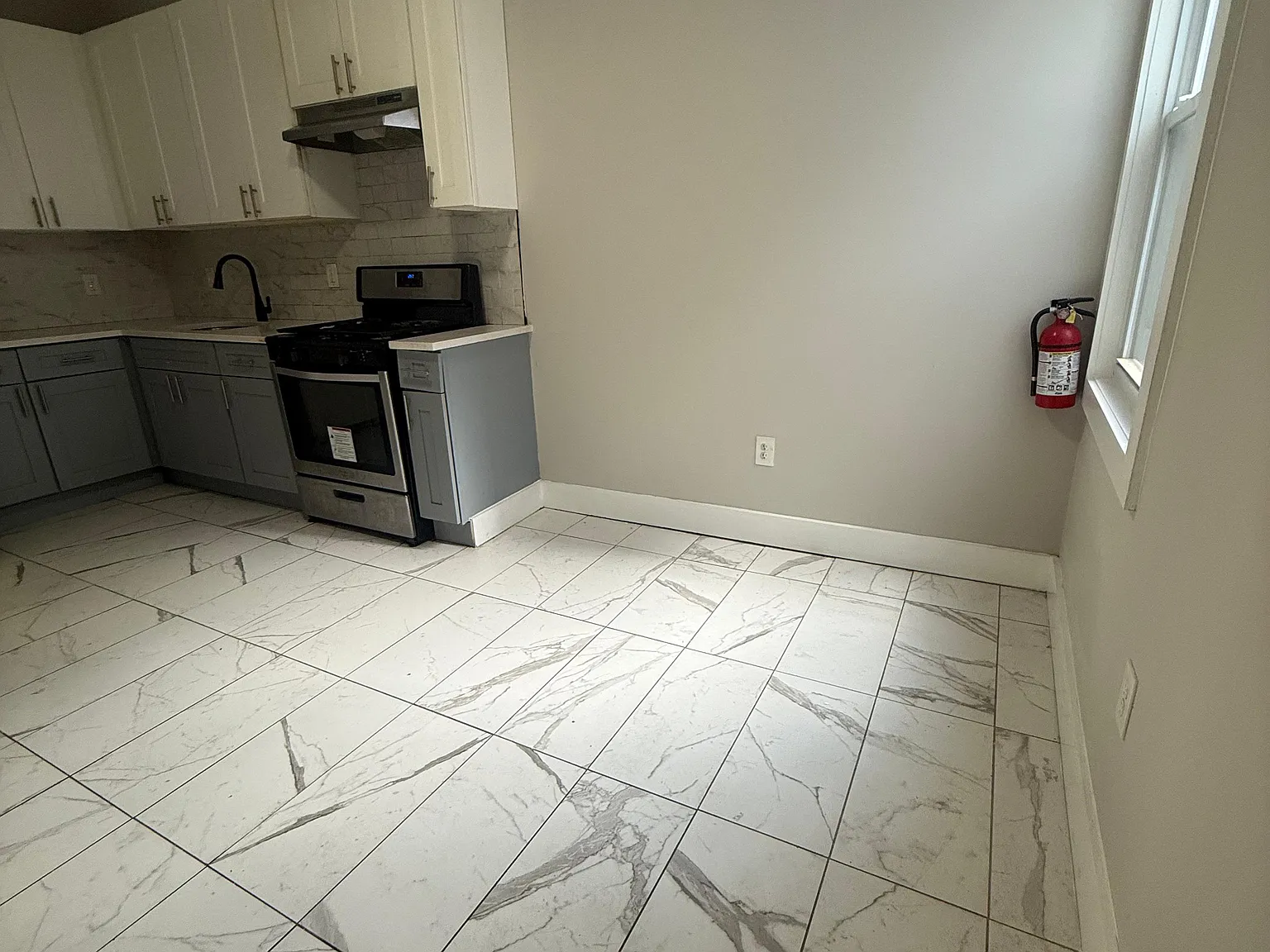 3 bed, $2,250 — Photo 3