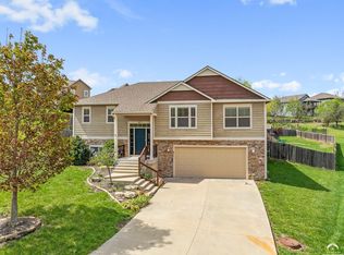 611 N Monterey Way, Lawrence, KS 66049