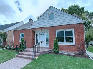 3921 Kirk St, Skokie, IL 60076