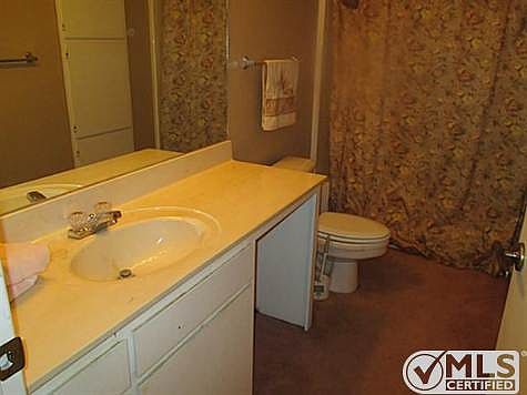 5th image of 124 Rose Ln