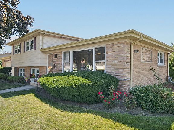 2nd image of 8157 N Root Ct