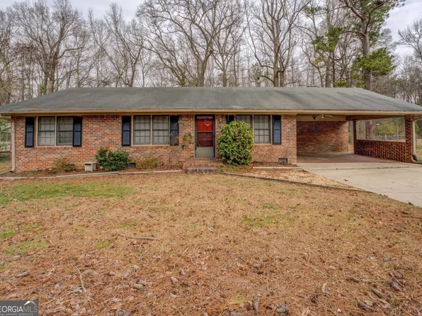 155 Carole Dr, Oxford, GA 30054