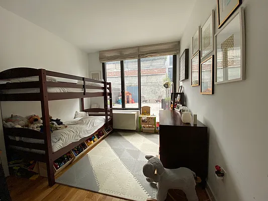 Rented by Dream Space Realty | media 9