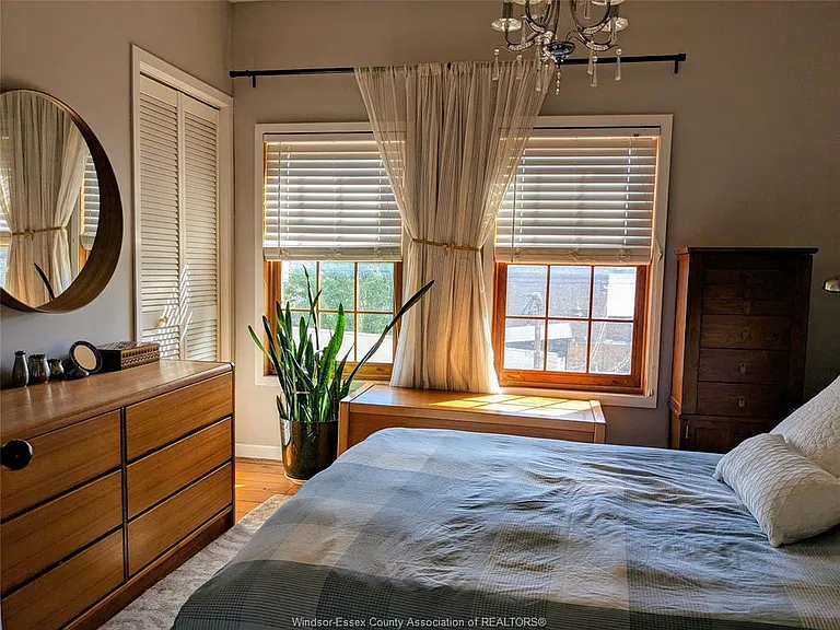 840 Monmouth Rd — Photo 14