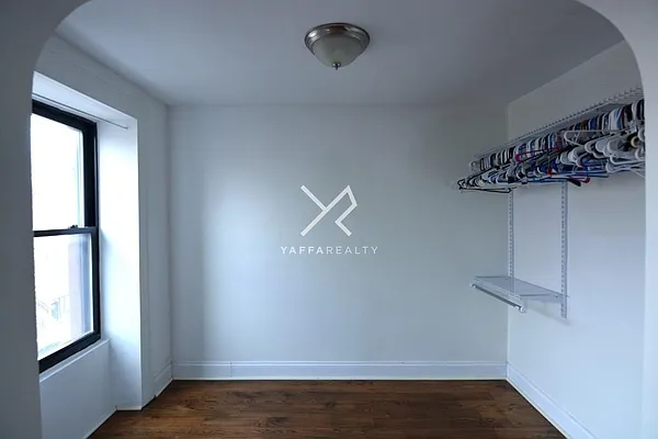 Rented by Yaffa Realty LLC | media 12