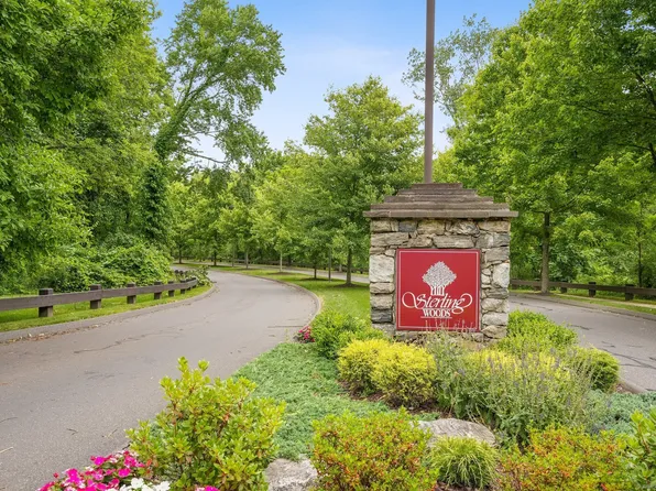 1105 Pinnacle Way #1105, Danbury, CT 06811