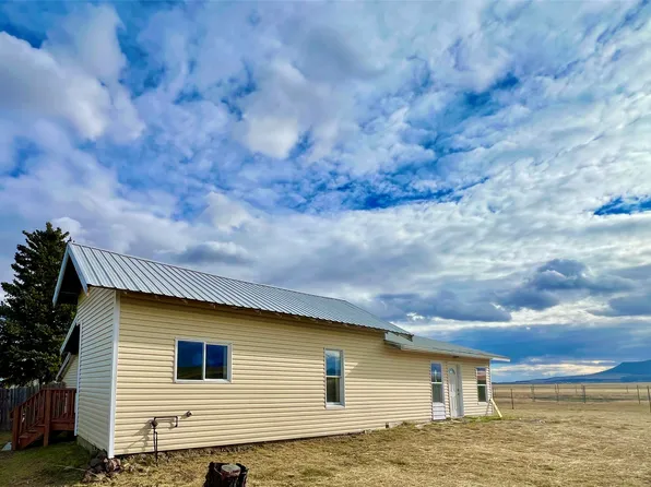 849 Hilger St, Geraldine, MT 59446