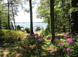 200 Wild Oak Ct, Seneca, SC 29672